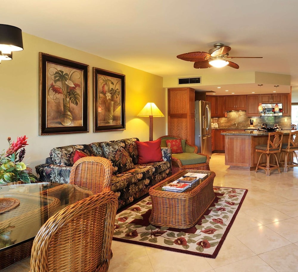 Suite (1 Bedroom Oceanside) - Photo 2