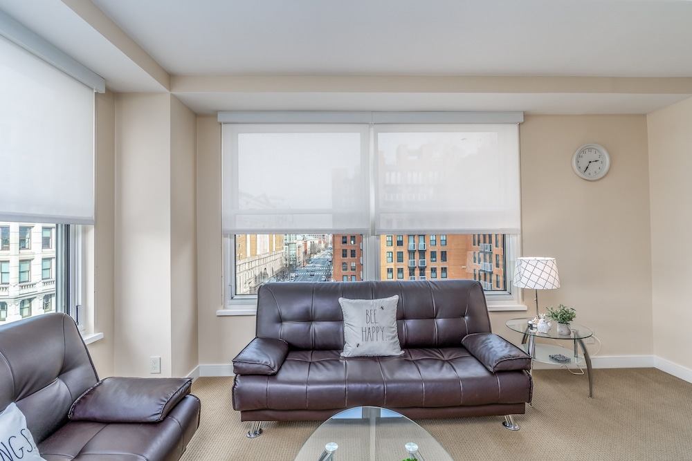Premium Apartment, 2 Bedrooms, 2 Bathrooms, City View photo 3