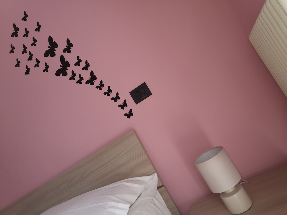 Standard Double Room, 1 Queen Bed, Ensuite photo 2