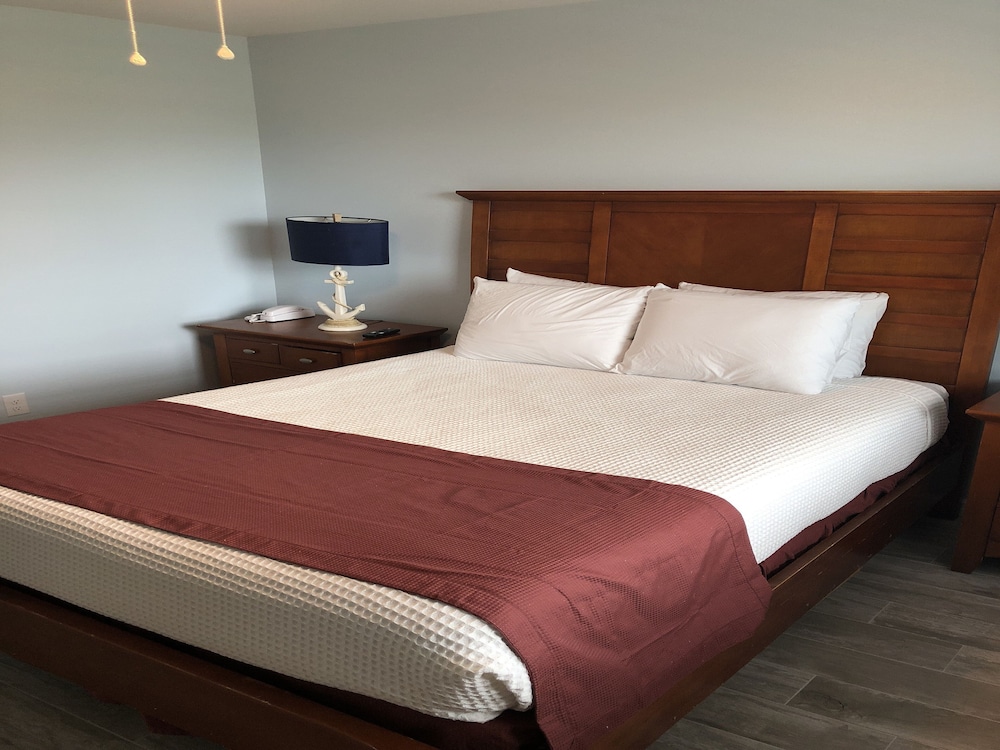 Condo, 2 Bedrooms