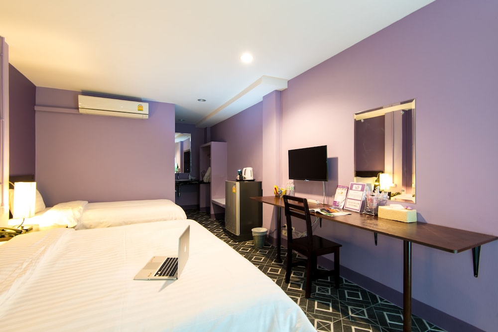 Deluxe Triple Room Free Suvarnabhumi Airport Transfers photo 2