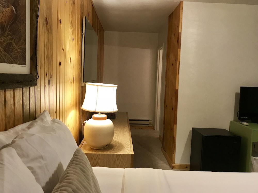 Traditional Double Room, 2 Queen Beds, Non Smoking photo 3