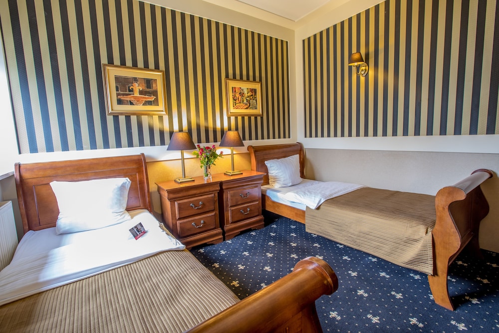 Executive Twin Room - Photo 1