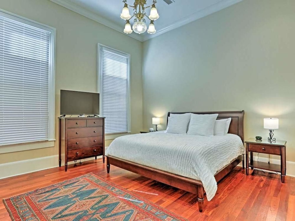 Classic Cottage, Multiple Bedrooms (Blakely Cottage) photo 1