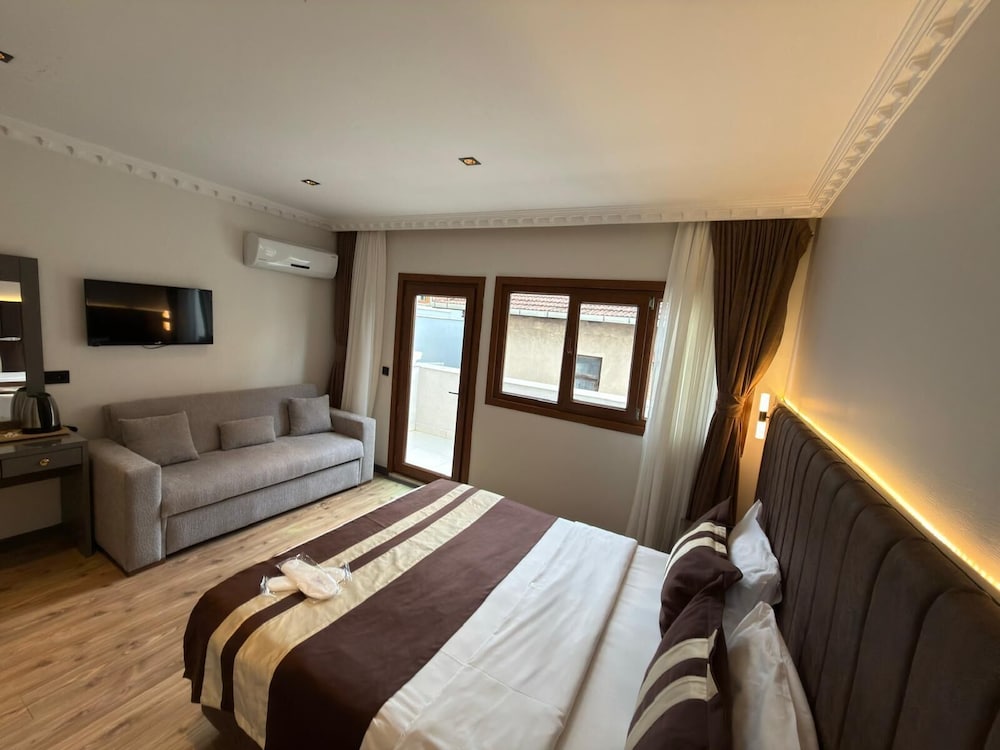 Double Room with Balcony photo 3