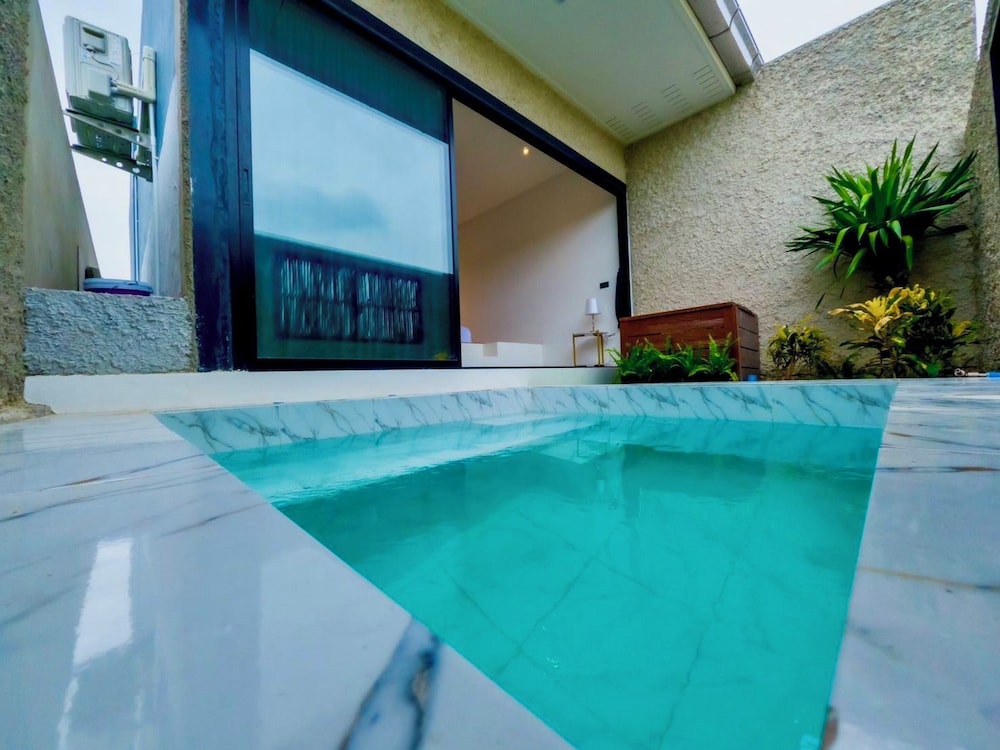 Superior Pool Villa - Photo 5