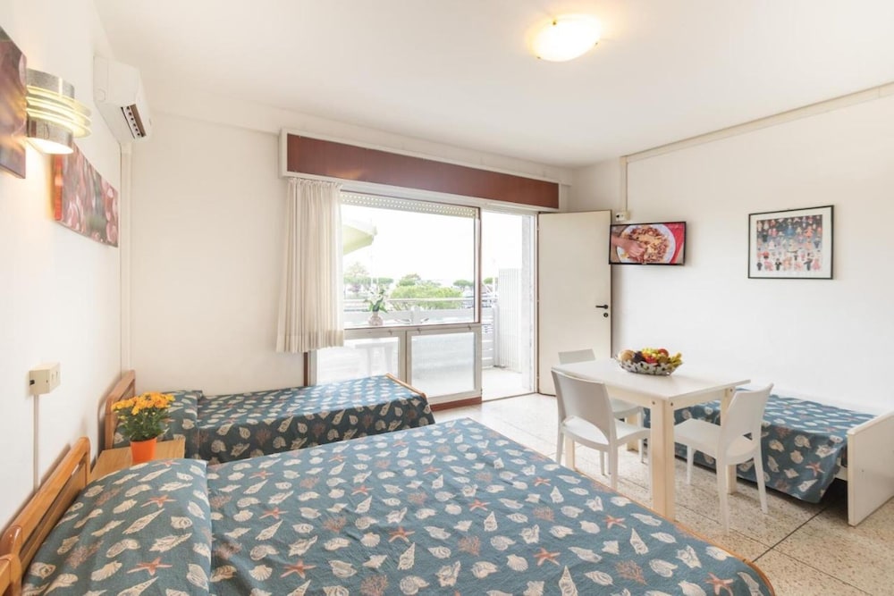 Studio, Multiple Bedrooms, Balcony, Garden View