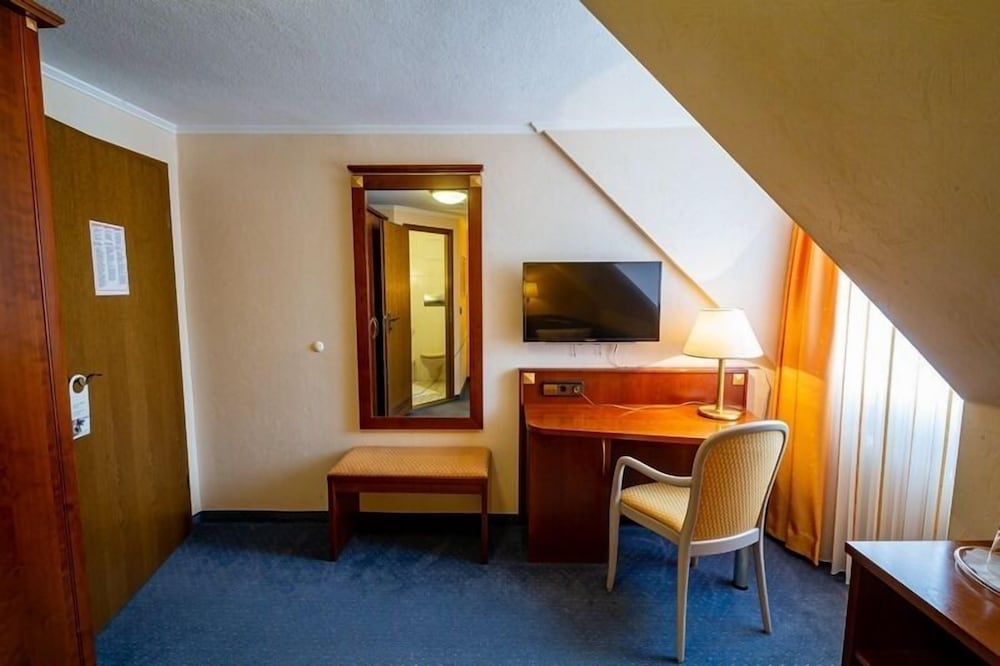 Single Room photo 3