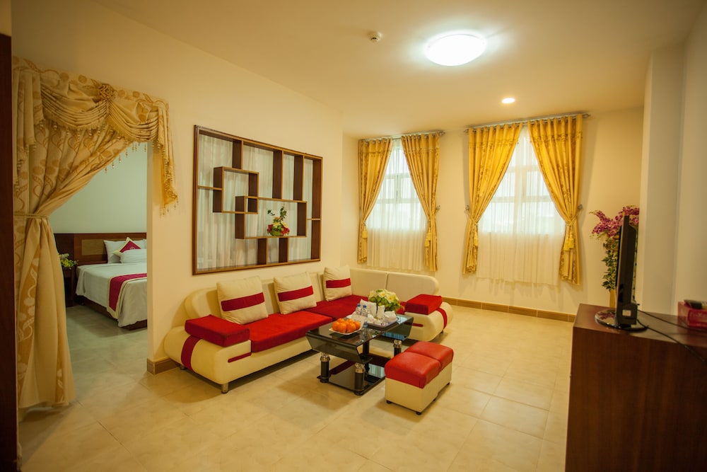 VIP Room - Photo 2