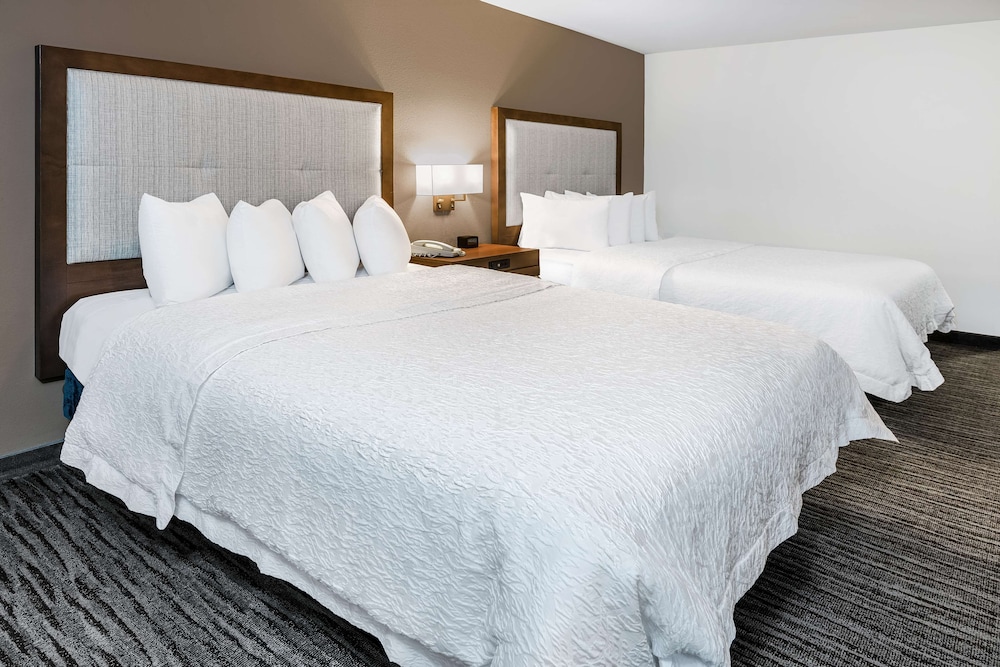 Room, 2 Queen Beds, Accessible, Non Smoking - Photo 1