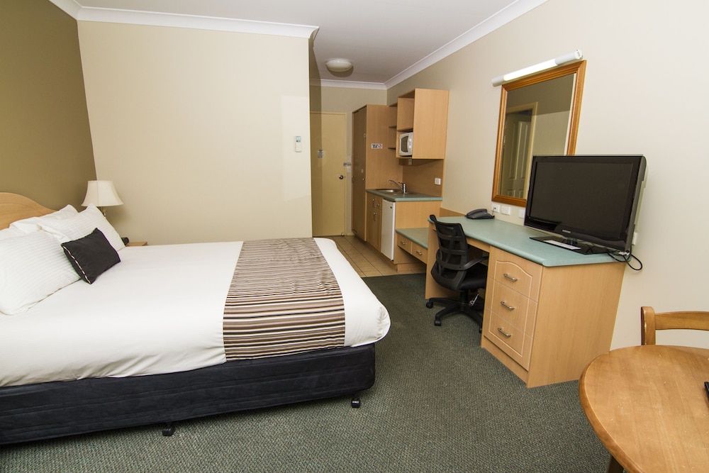 Deluxe Room, Non Smoking, Kitchenette (Deluxe Queen Room) photo 2