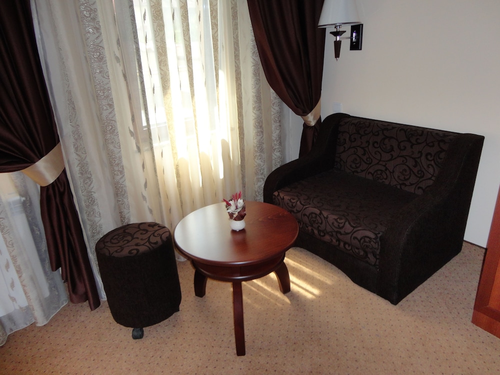 Deluxe Double Room, Balcony - Photo 6