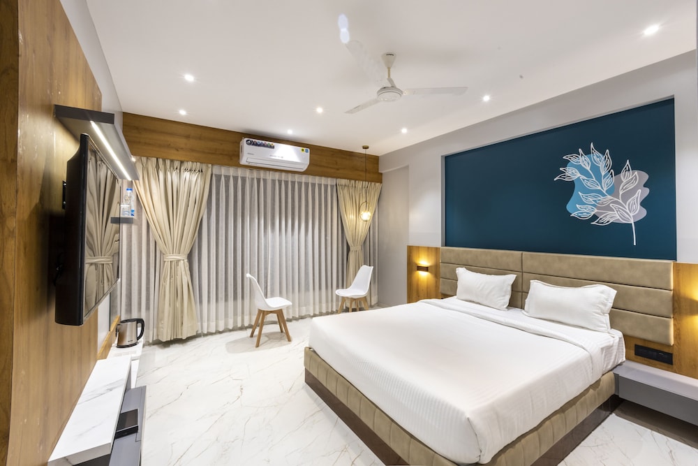 Executive Room - Photo 5