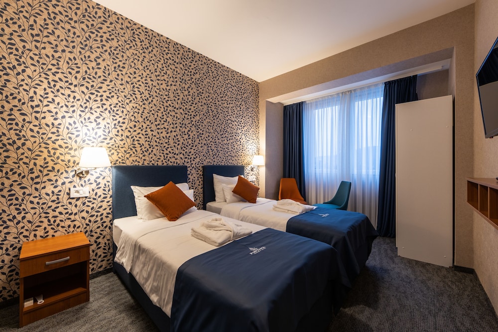 Superior Double or Twin Room - Photo 4