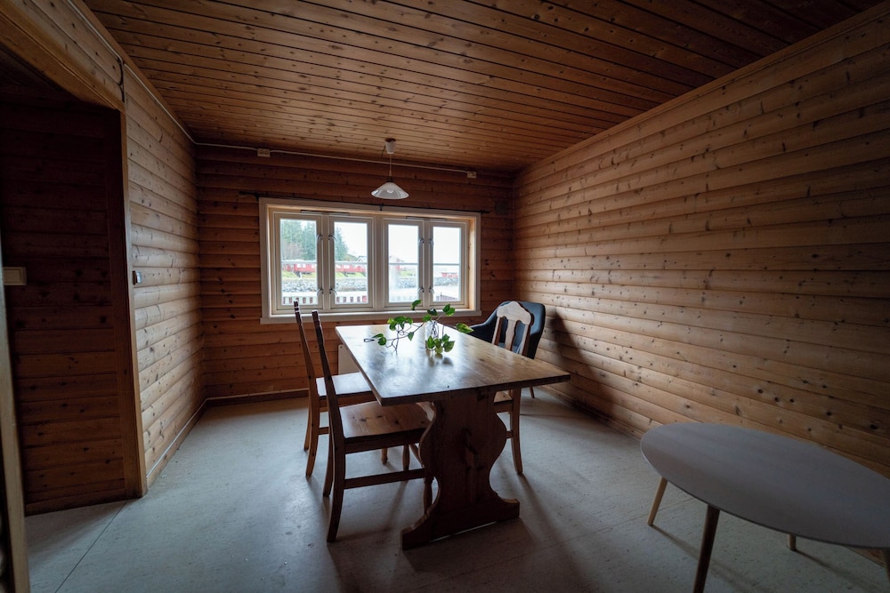 Beach House photo 3
