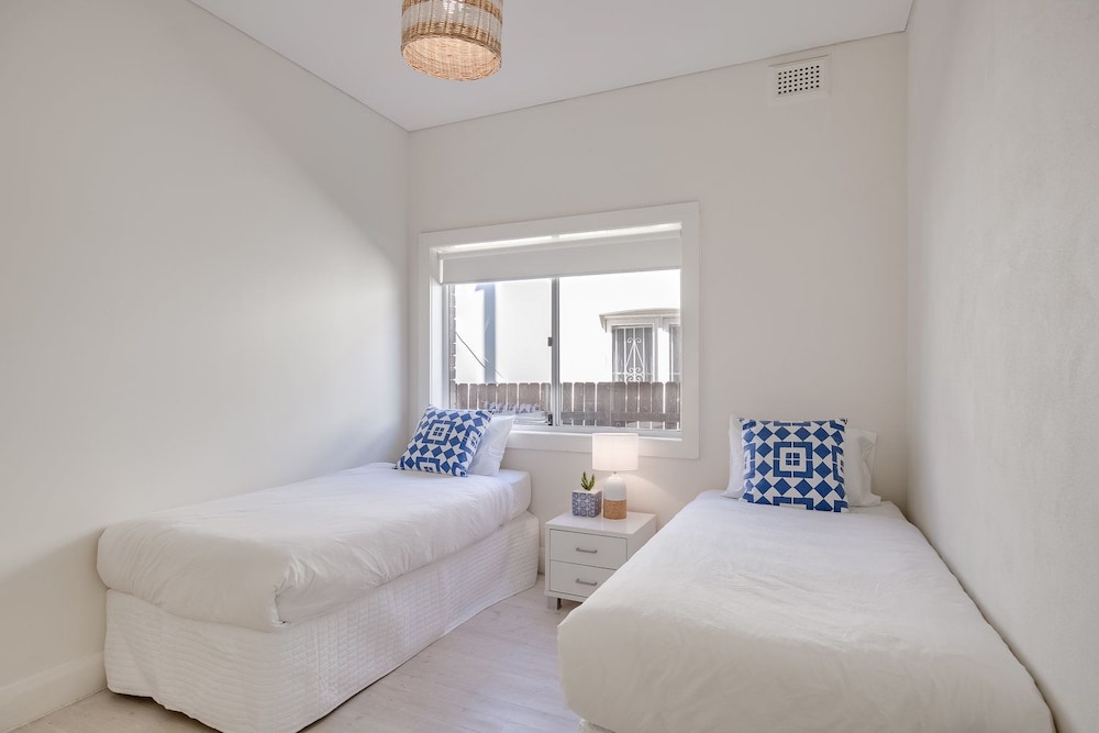 House, 3 Bedrooms photo 2