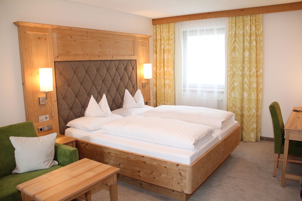 Deluxe Double Room photo 2