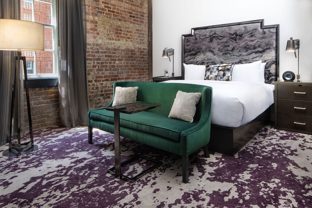 Room, 1 King Bed (View)