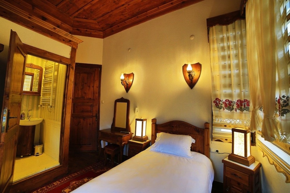 Single Room photo 2