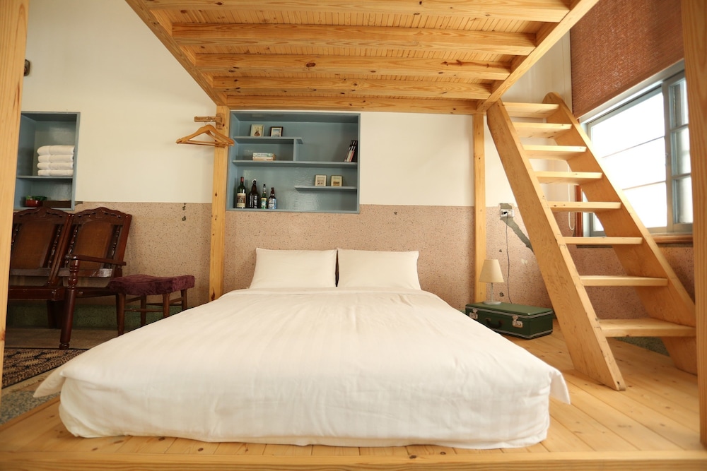 Family Quadruple Room photo 3