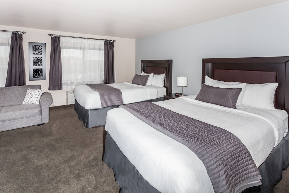 Suite, 2 Double Beds, Non Smoking