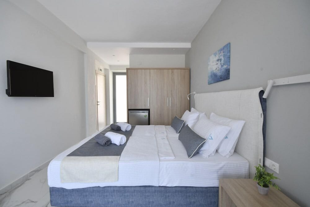 Deluxe Double or Twin Room, Balcony, Sea View photo 1