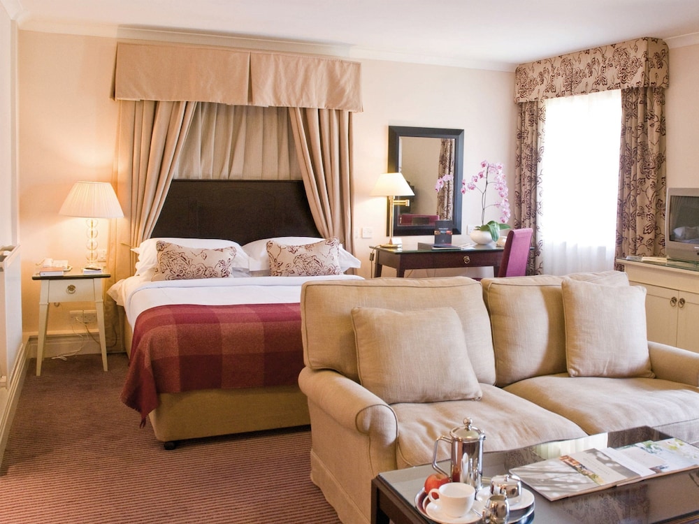Suite, 1 Double Bed (Deluxe Suite) - Photo 3