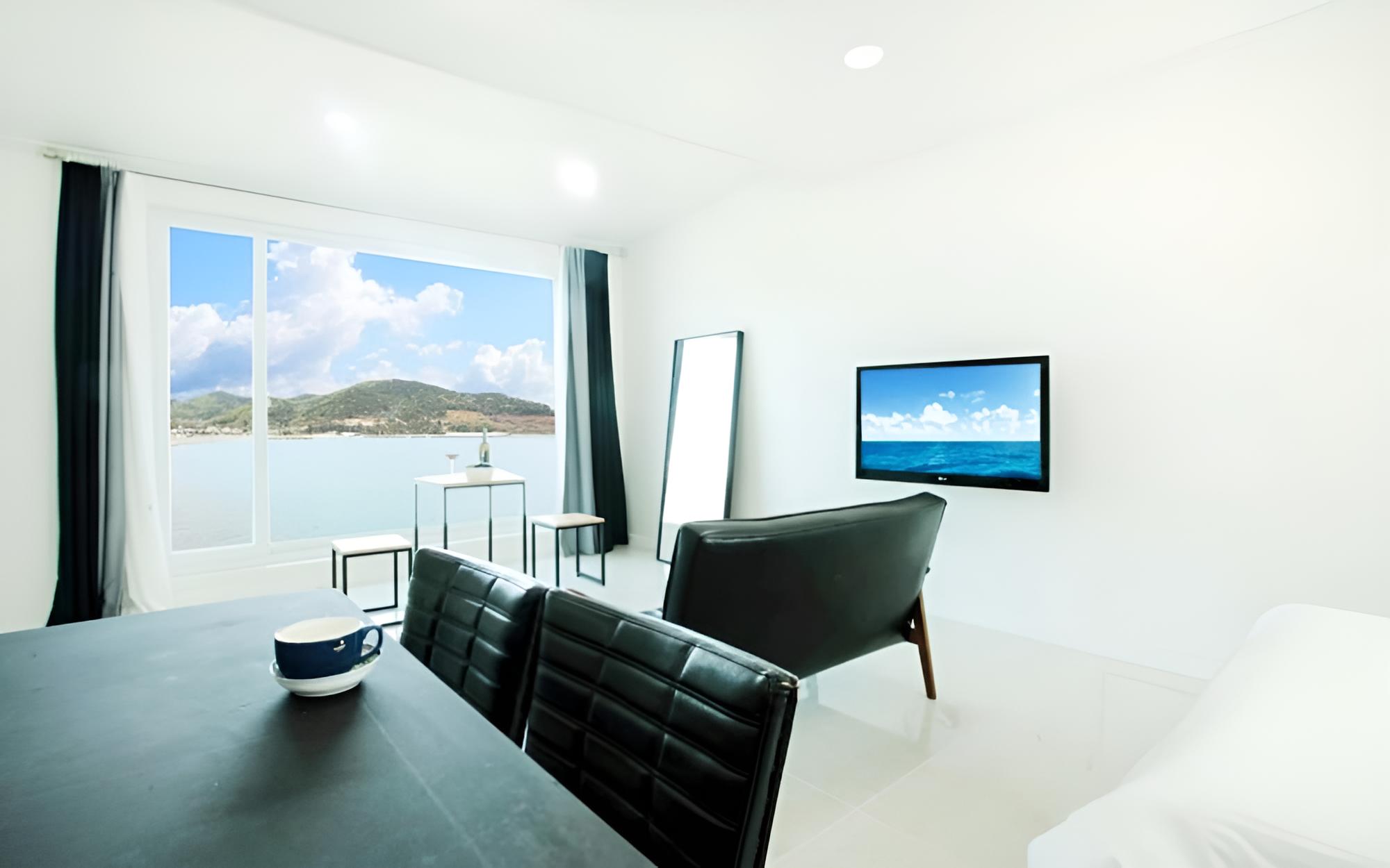 Room (Jasmine (2nd floor ocean view)) - Photo 11