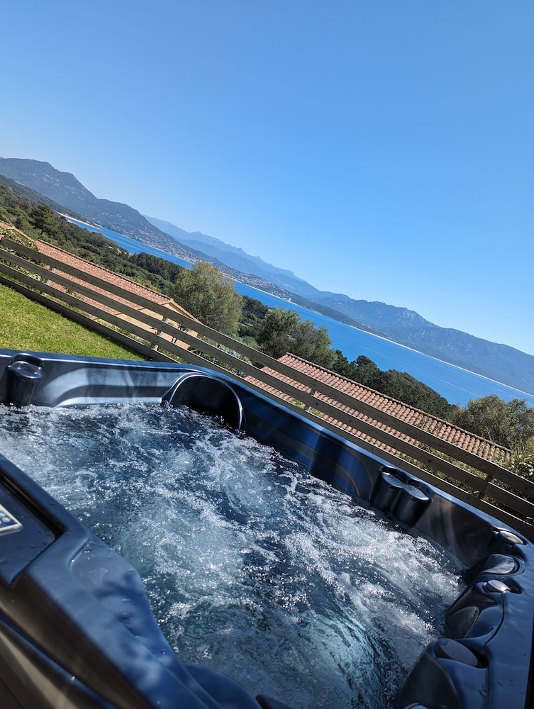 Signature Villa, 2 Bedrooms, Hot Tub, Sea View photo 2