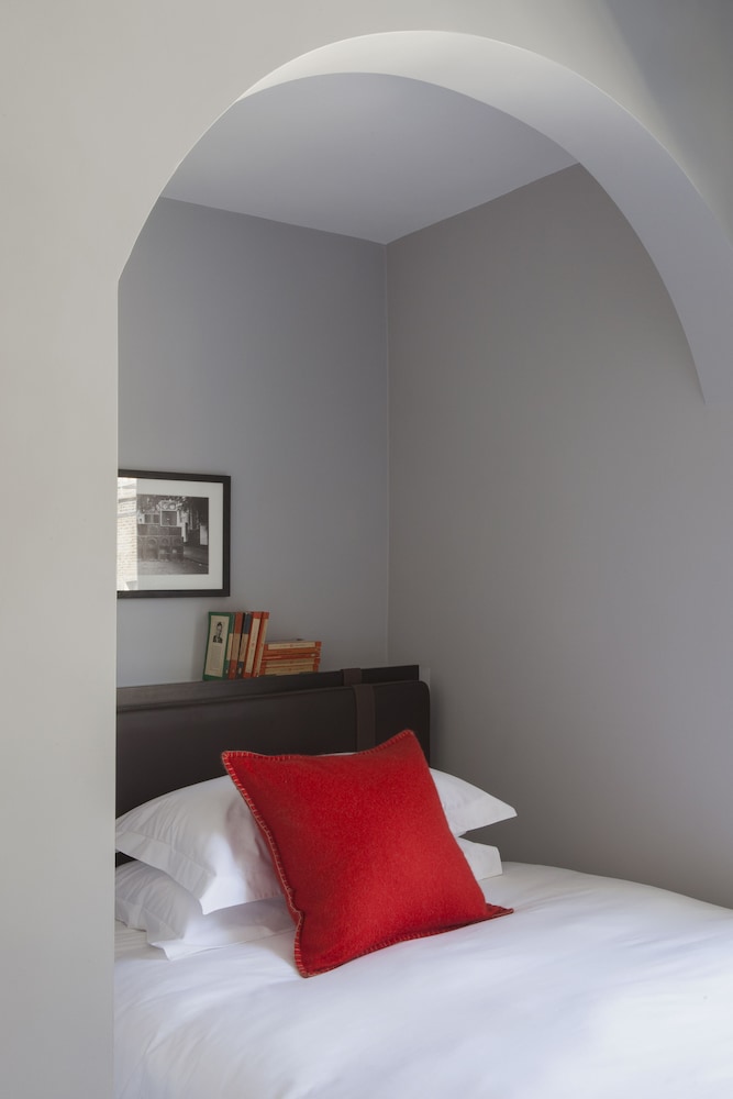 Spare Room Single (Room type located in all floors) photo 3