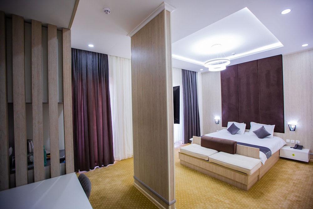 Double Room - Photo 3