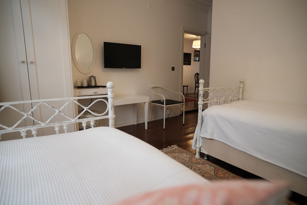 Standard Twin Room photo 2