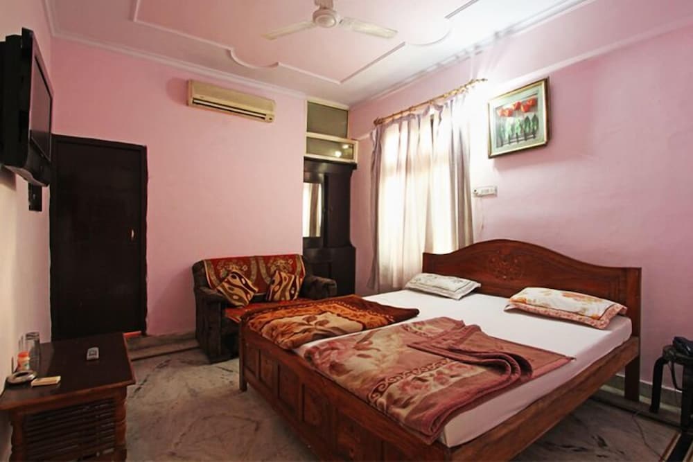 Standard Double Room photo 2