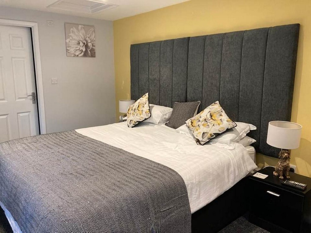 Deluxe Double Room, Private Bathroom photo 2