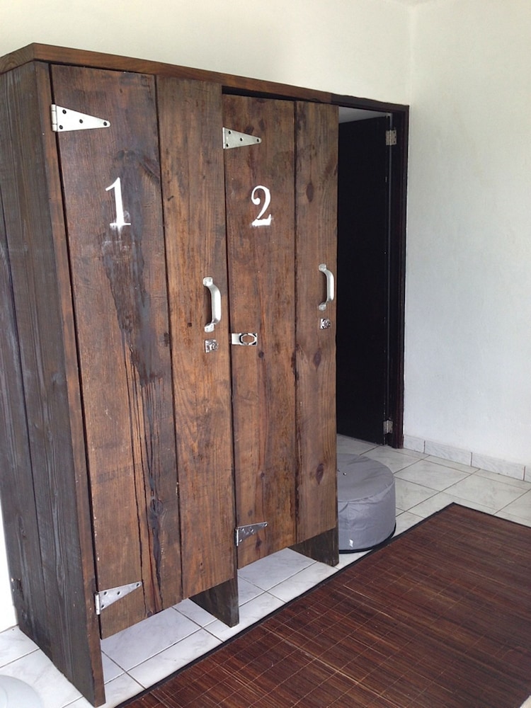Basic Shared Dormitory, Kitchenette, Courtyard Area photo 3