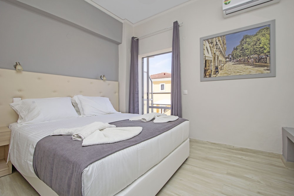 Economy Room