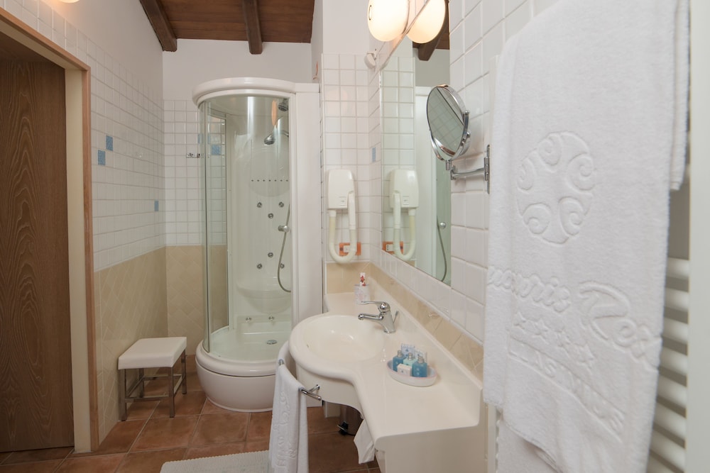 Suite - Photo 4