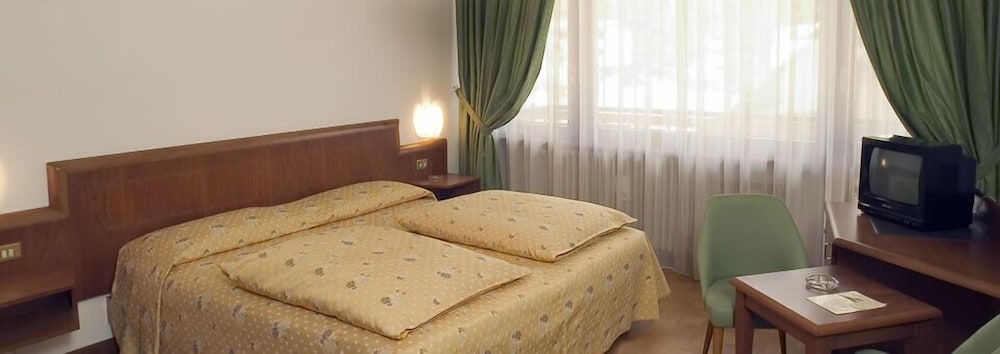 Double Or Twin Room photo 2