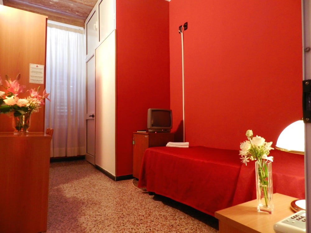 Single Room, Shared Bathroom