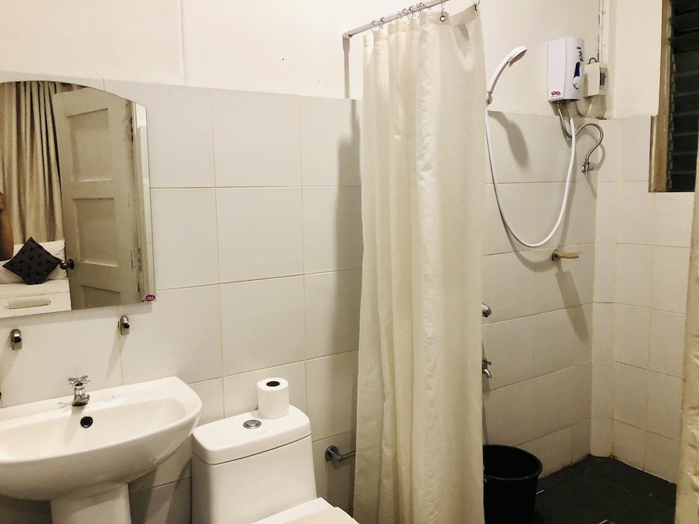 Classic Room, Multiple Beds, Annex Building photo 2