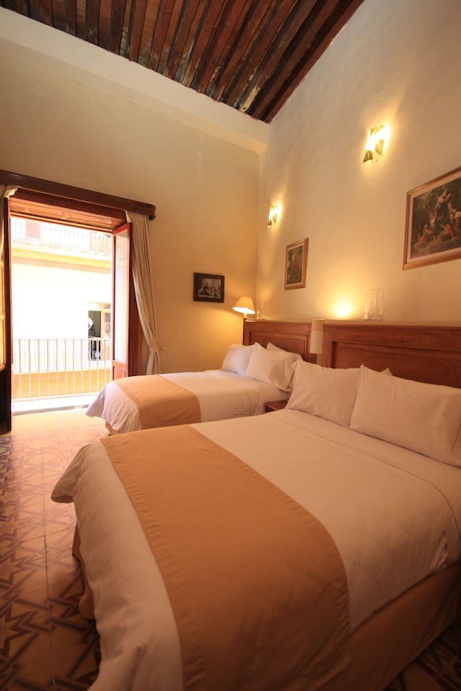 Grand Room photo 1