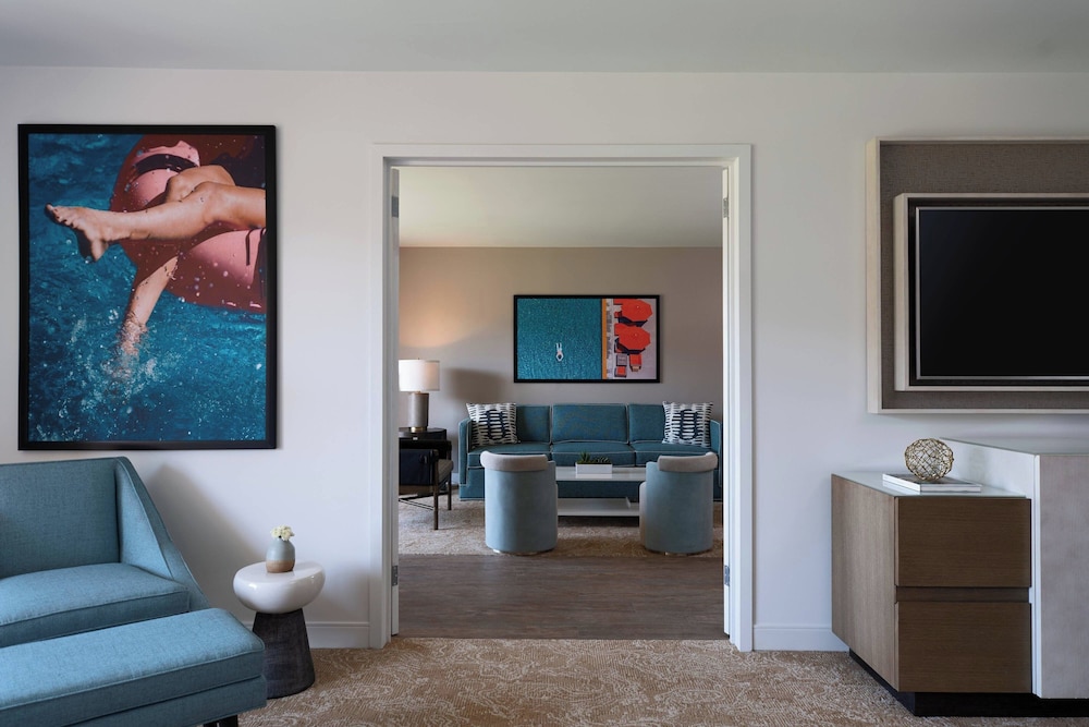 Executive Suite, 1 Bedroom, Resort View - Photo 1