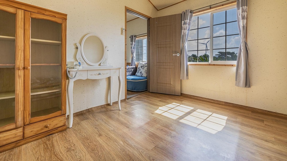 Basic Room, 1 Bedroom (Bada-dong dokchae(Ocean View)) - Photo 7