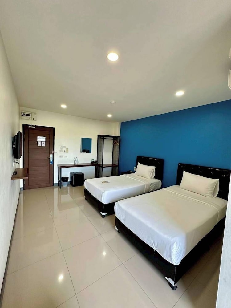 Standard Twin Room photo 1