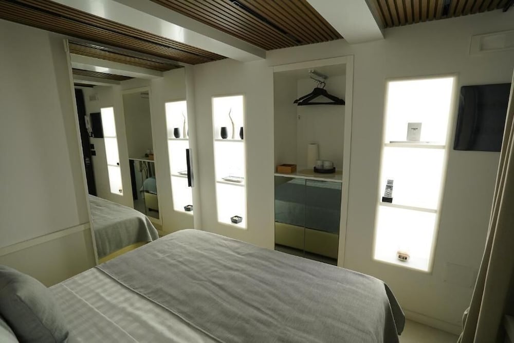 Double Room, Patio photo 2