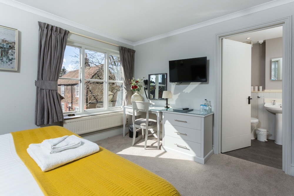 Superior Double or Twin Room - Photo 7