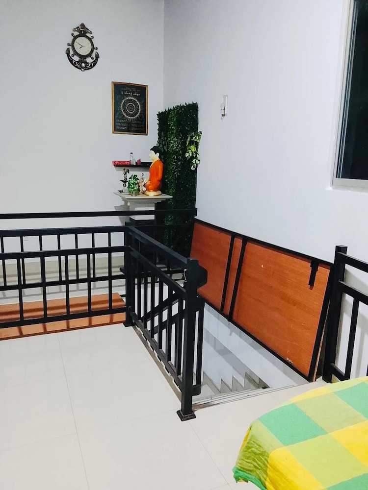 House, 2 Bedrooms, Smoking, Balcony