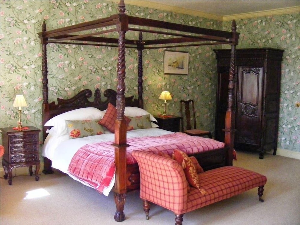 Luxury Suite, Fireplace (Durn Four Poster Room) photo 2