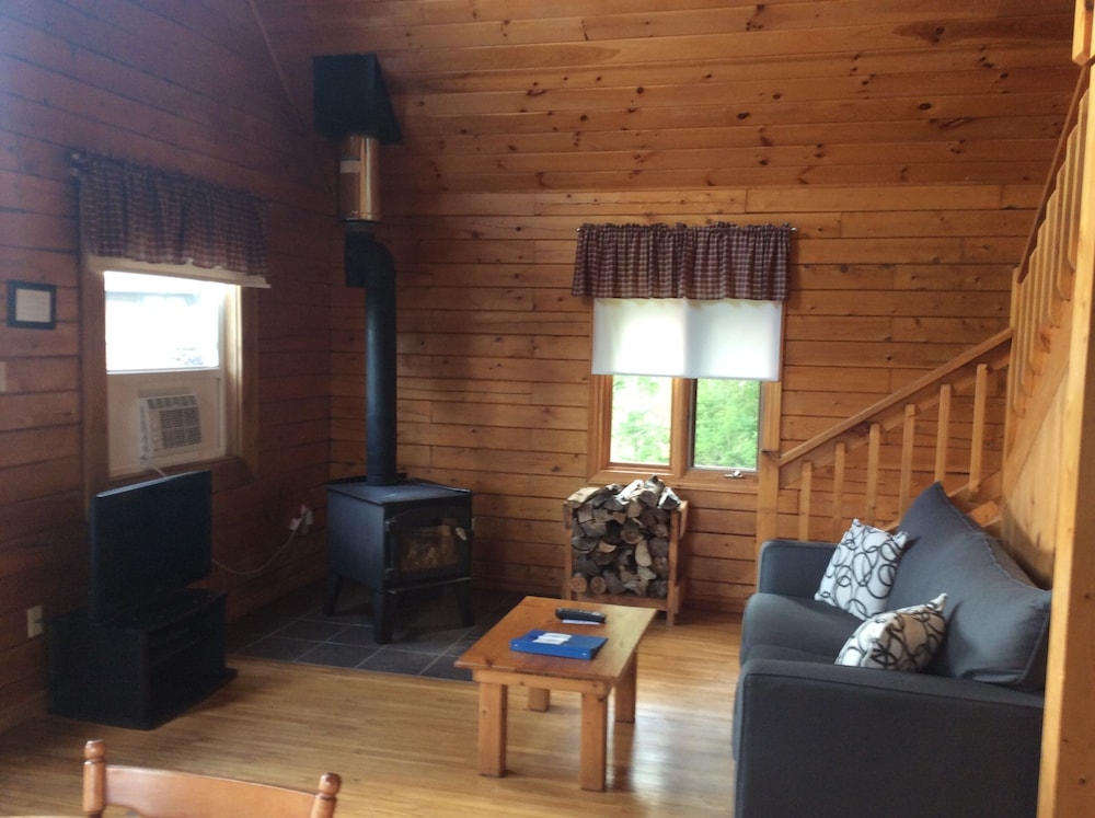 Comfort Cabin, 3 Bedrooms photo 1