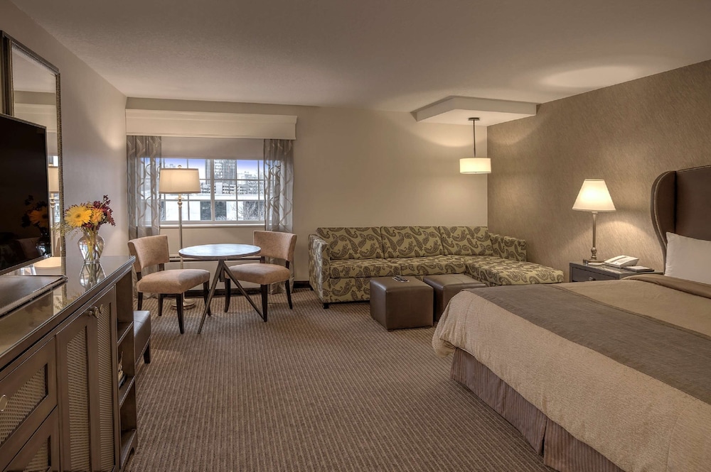 Standard Room, 2 Queen Beds, Non Smoking (Oversized Room;with Sofabed)